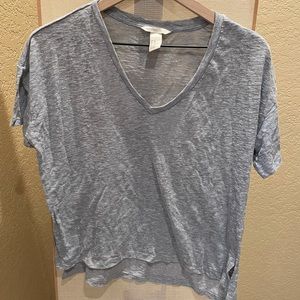 H&M basic v neck shirt